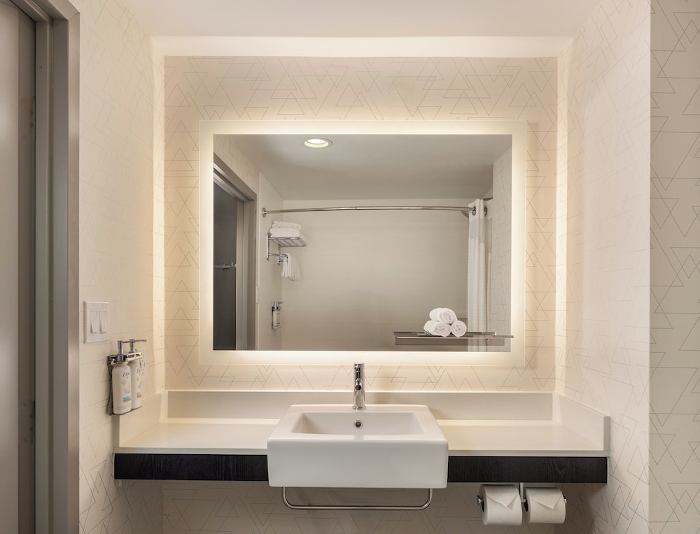 Holiday Inn Express NYC Chelsea NoMad Area by IHG - photo 33