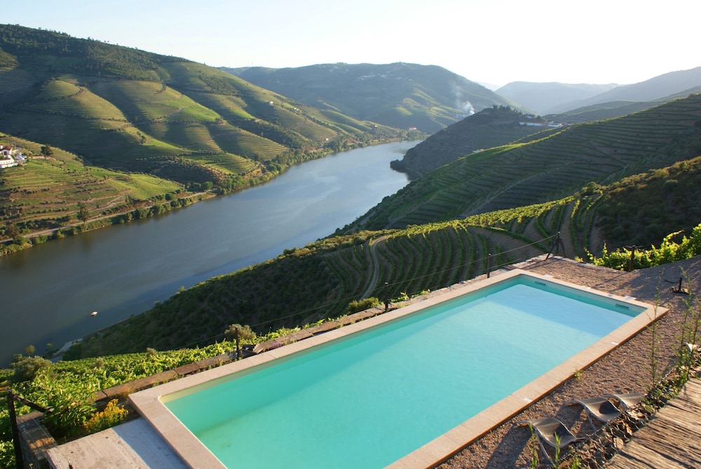 Quinta da Veiga — 4-Star Luxury Hotel in Sabrosa, Portugal