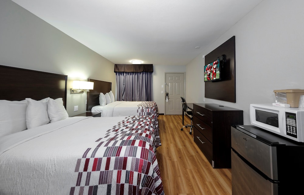 Red Roof Inn Arlington Entertainment District - photo 6