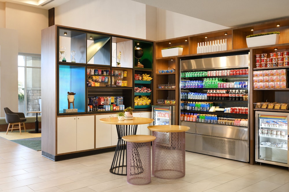 Holiday Inn & Suites Oakland Airport by IHG - photo 76