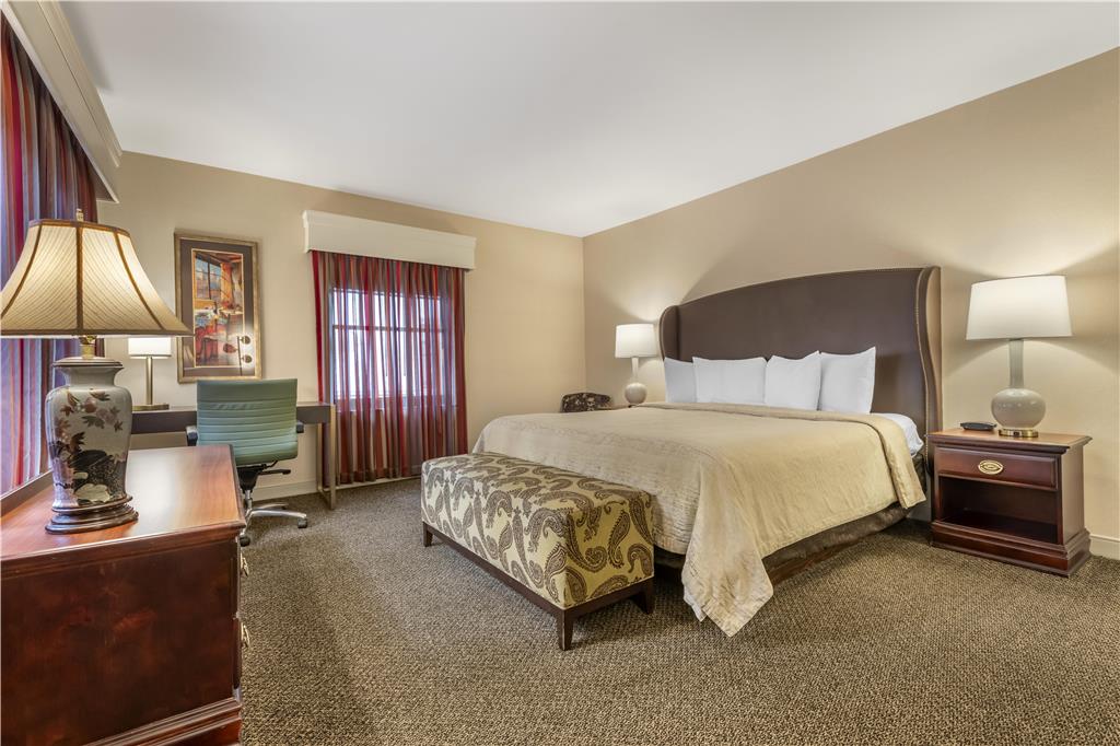 Best Western Plus The Normandy Inn & Suites - photo 9