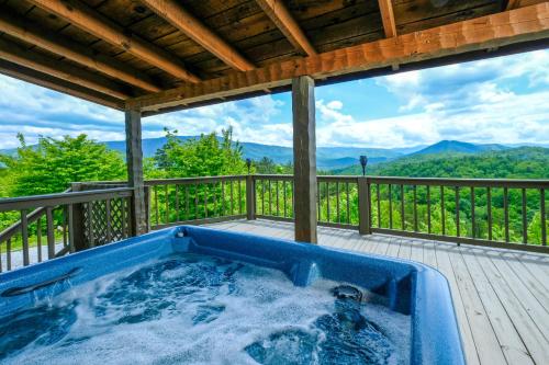 Secluded Summit - carbon neutral hotel in Sevierville