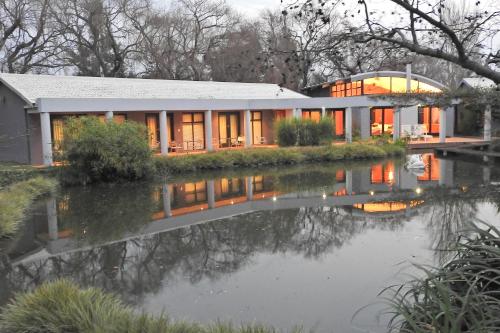 Willow Place Guest House — 4-Star Luxury Hotel in Midrand, South Africa