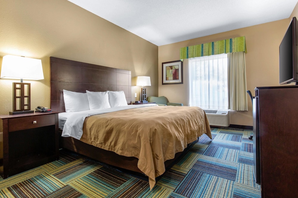 Quality Inn & Suites Arnold St Louis - photo 12