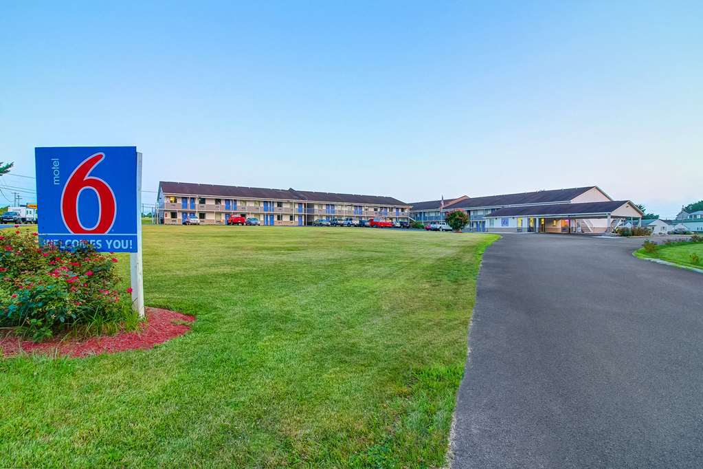 Motel 6 Charles Town WV - featured photo