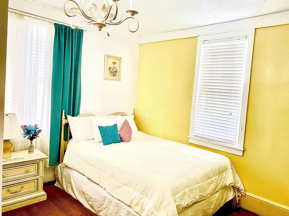 Bella's Boutique Hotel - photo 53