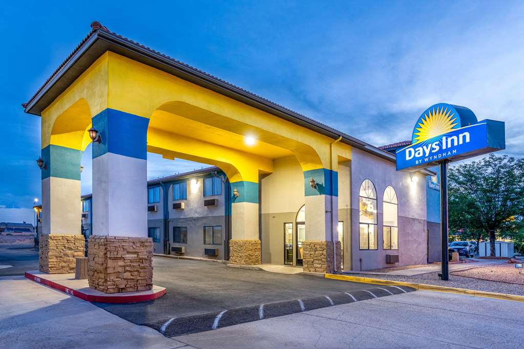 Days Inn by Wyndham Los Lunas - photo 6