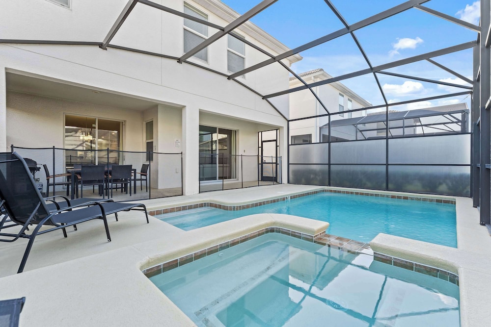 Sun & Fun Storey Lake — 4-Star Luxury Hotel in Kissimmee, United States