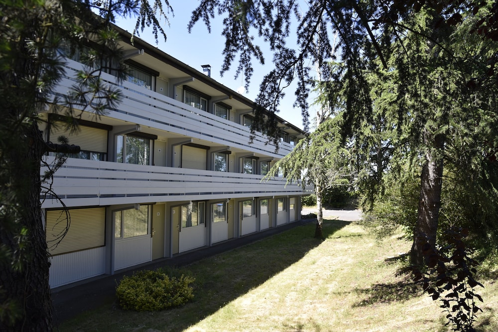 greet Hotel Chatellerault - carbon neutral hotel in Chatellerault