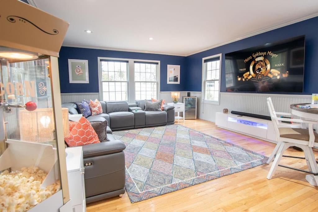Stellar Home with Hot Tub & Movie Room — 4-Star Luxury Hotel in Chatham, United States