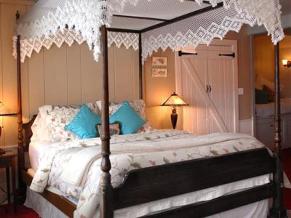 Deerhill Inn - photo 38
