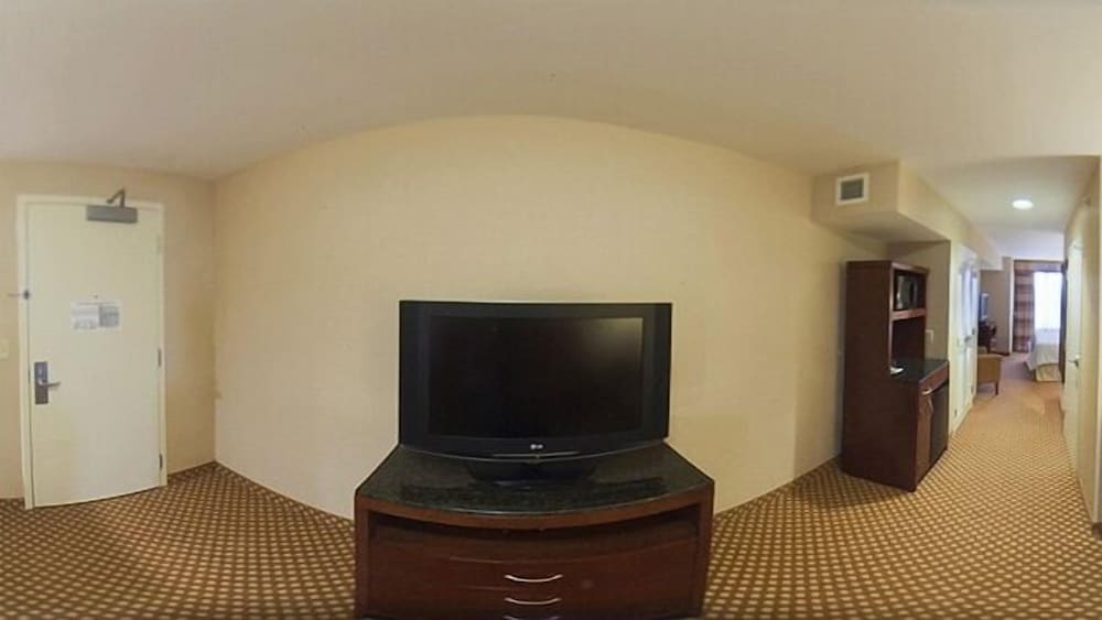 Hilton Garden Inn Omaha West - photo 28