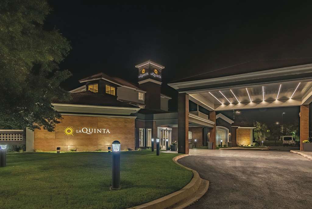 La Quinta Inn & Suites by Wyndham Oklahoma City Norman - photo 5