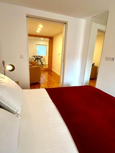 Castle cozy apartment — 4-Star Luxury Hotel in Lisbon, Portugal