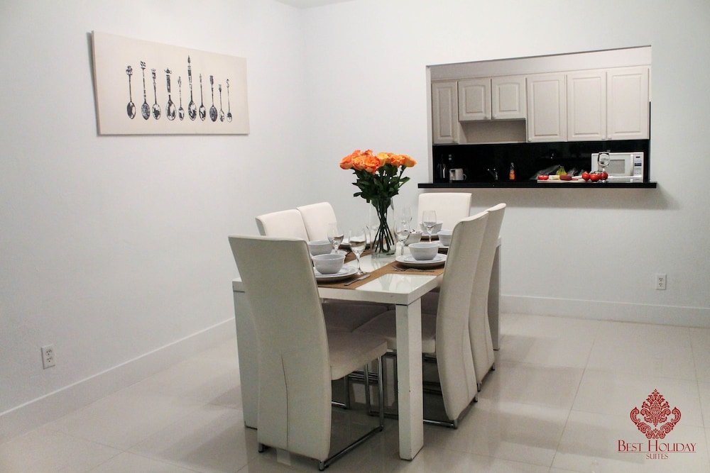 Sunny Isles Suites - photo 20