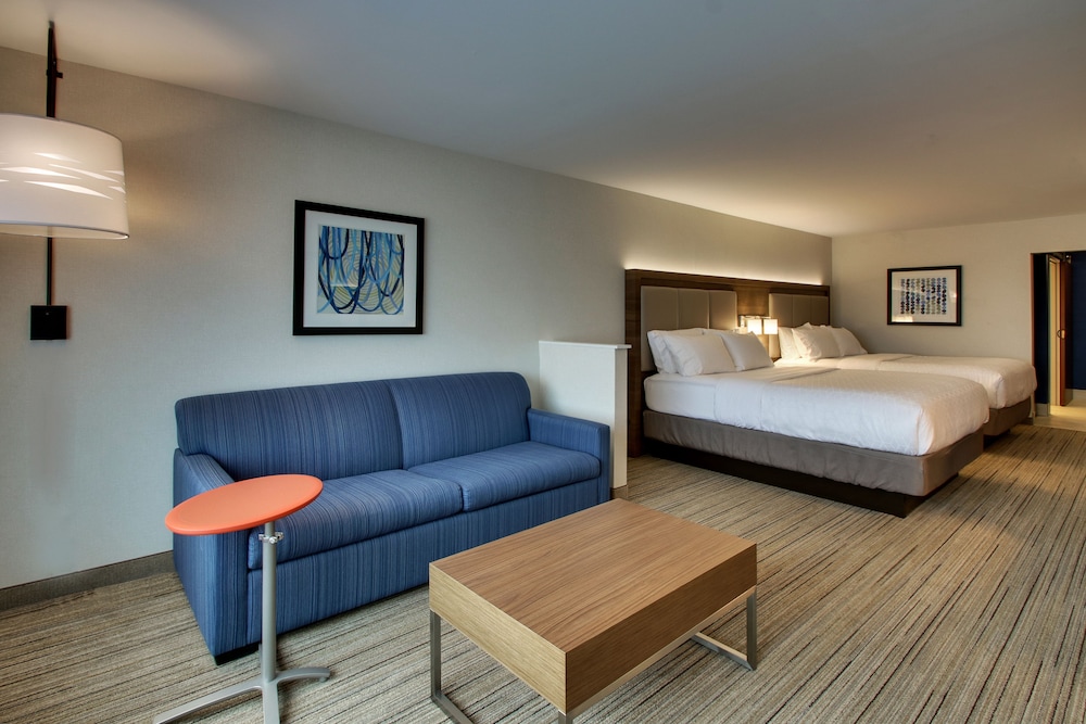Holiday Inn Express & Suites Mt Sterling North by IHG - photo 101