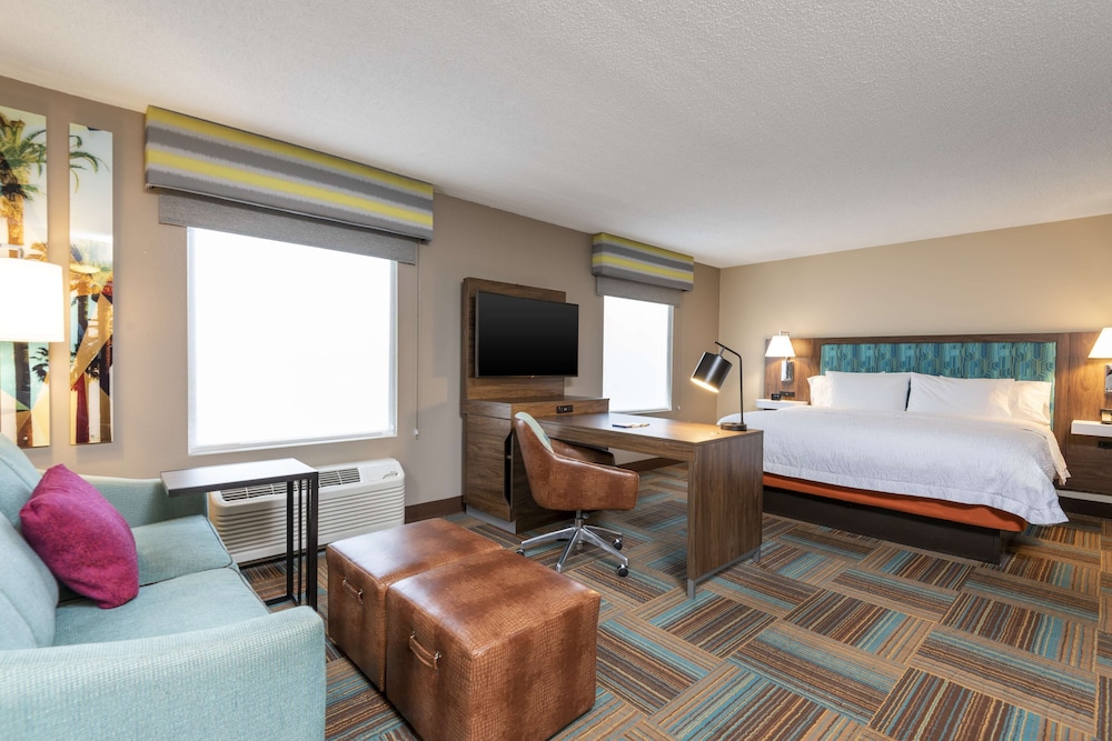 Hampton Inn & Suites Fort Myers Colonial Blvd - photo 15