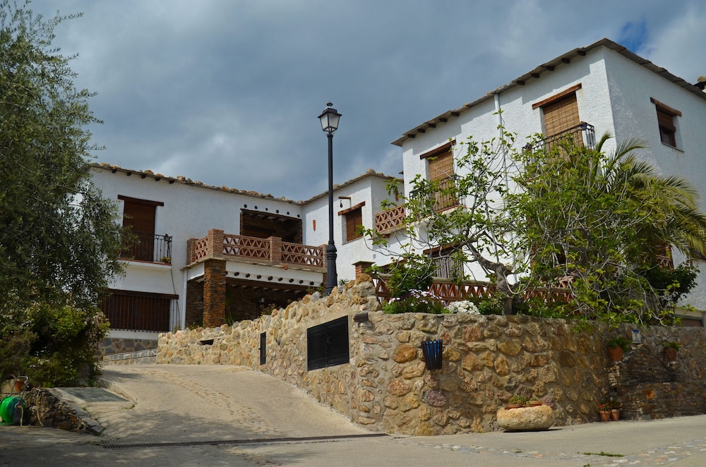 Balcón de Válor — 4-Star Luxury Hotel in Valor, Spain