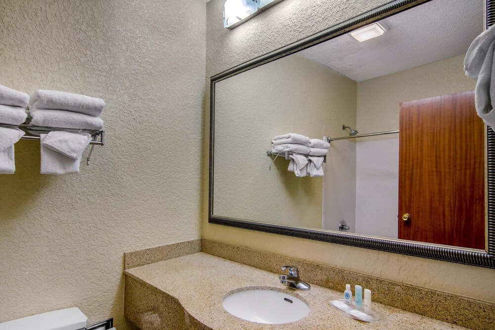 Spark by Hilton Duluth - photo 17