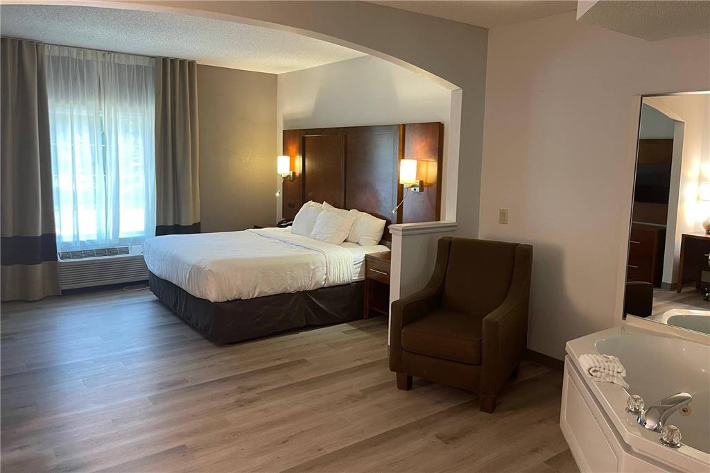 Comfort Suites Salisbury I 85 - photo 17