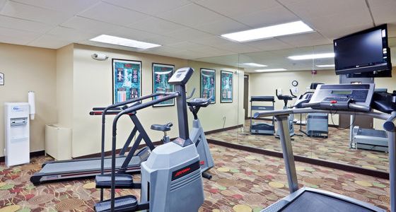 Holiday Inn Olathe Medical Center - photo 14