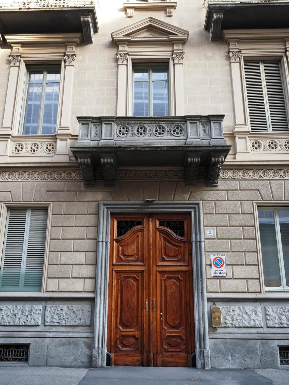 Porta Susa BLU Apartment — 4-Star Luxury Hotel in Turin, Italy