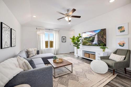 Fay Getaway 2 miles from DT Fayetteville in Fayetteville, United States