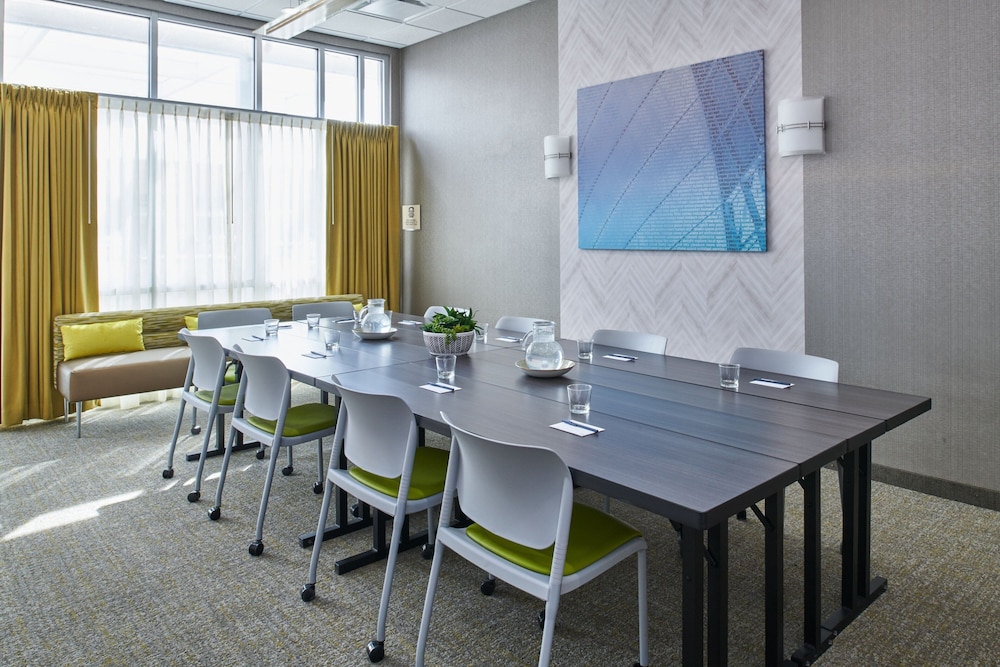 SpringHill Suites by Marriott Detroit Dearborn - photo 18