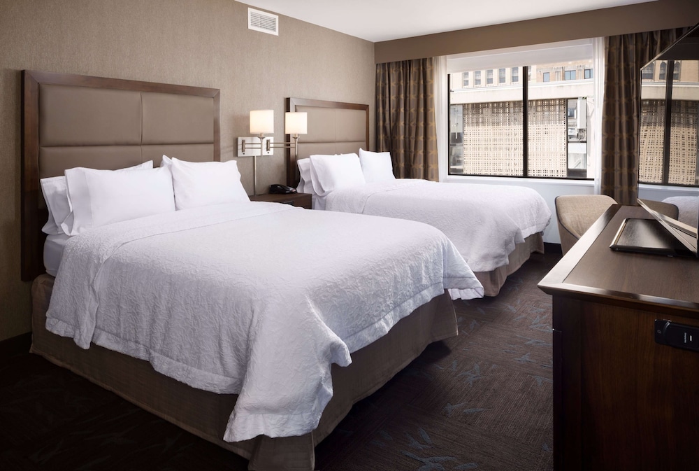 Hampton Inn & Suites Dallas Downtown - photo 28