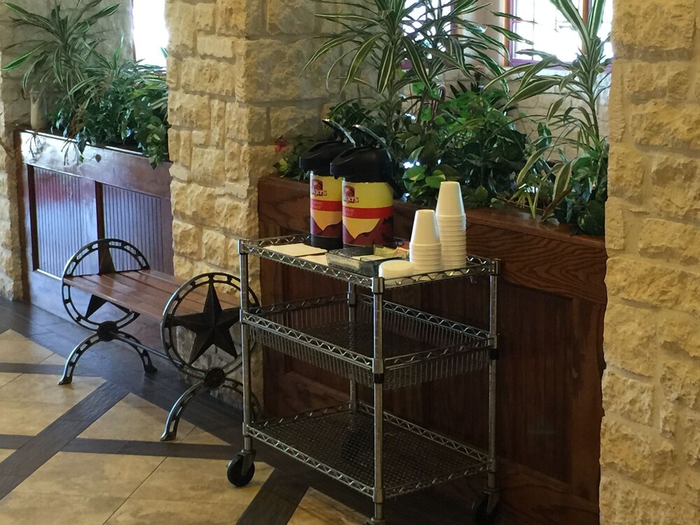 Texas Hill Country Hotel By Holiday Creek - photo 24