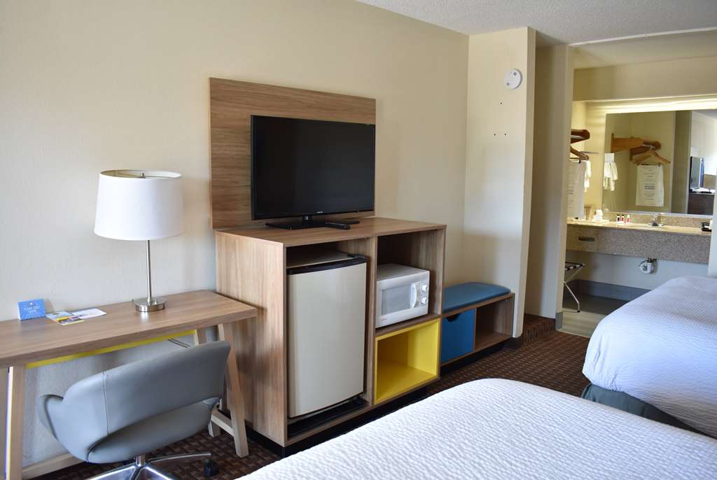 Days Inn by Wyndham Reidsville - photo 22