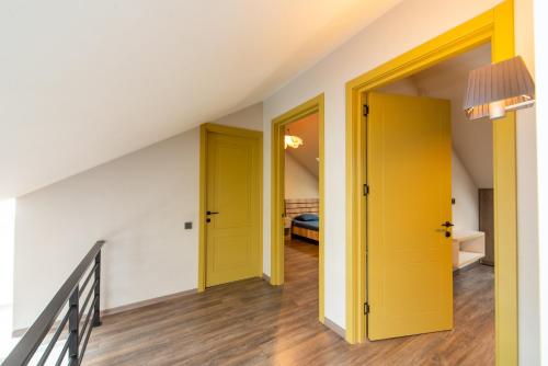 Luxury 4 bedroom apartment #1 in the city center of tbilisi