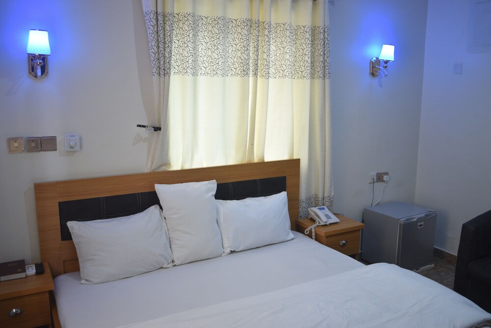 Seth Hotel Standard — Asaba — photo 4
