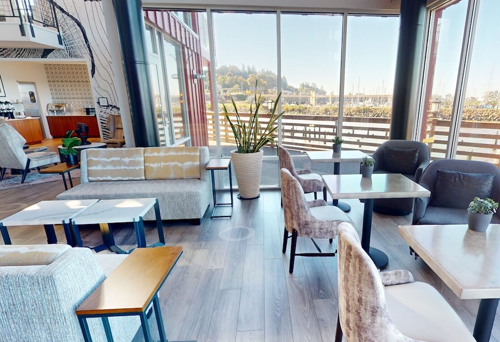 Cannery Pier Hotel & Spa - photo 4