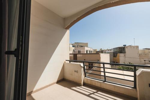 Spacious 2 bedroom apartment — Cospicua — photo 2