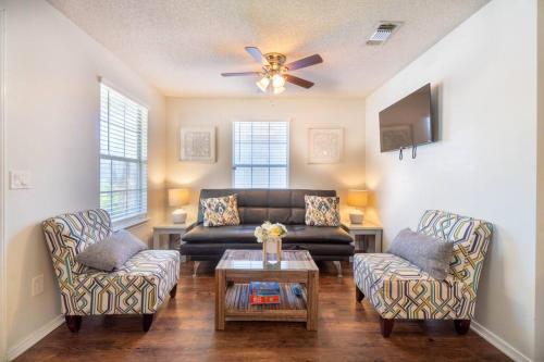 Foxden Walk to Downtown Festivals and Events in Pensacola, United States