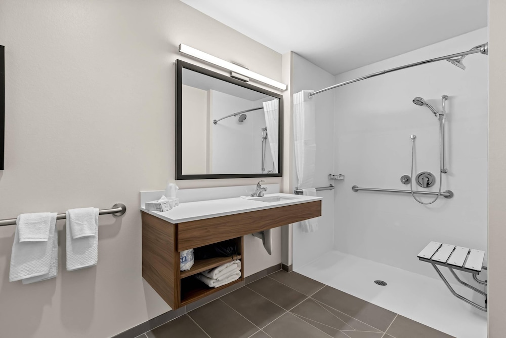 Everhome Suites Temecula - photo 24