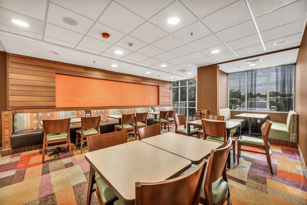 Fairfield Inn & Suites by Marriott Lumberton - photo 29
