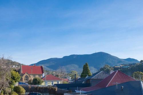 Macquarie Street Stable Hobart — 4-Star Luxury Hotel in Hobart, Australia