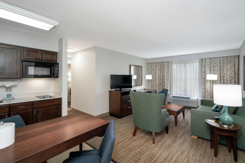 Hampton Inn & Suites Nashville Franklin - photo 12