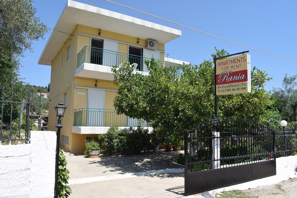 Apartments Rania — 4-Star Luxury Hotel in Nafplio, Greece
