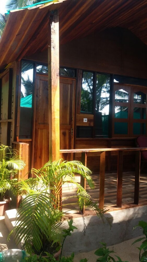 Aqua Bay — hotel in Canacona