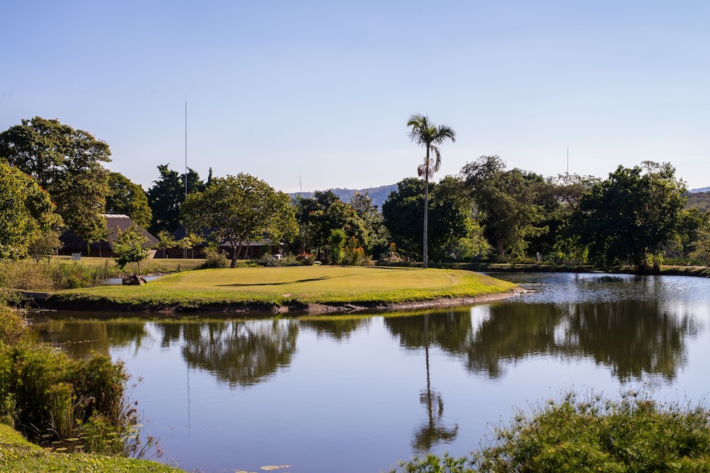 Kruger Park Lodge Unit No. 221 — 4-Star Luxury Hotel in Nelspruit, South Africa