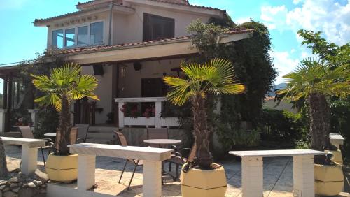 Cavo Paradiso Villa — 4-Star Luxury Hotel in Asprovalta, Greece