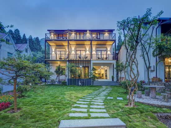 Cui Ge Lin Hotel in Deqing, People's Republic of China