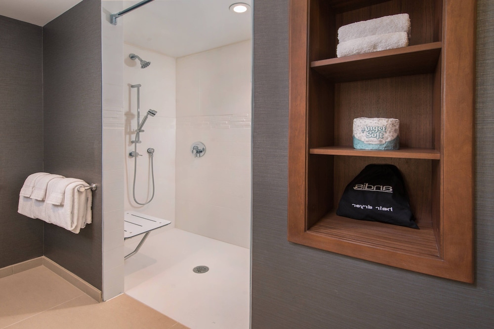Residence Inn by Marriott Baltimore at The Johns Hopkins Medical Campus - photo 20