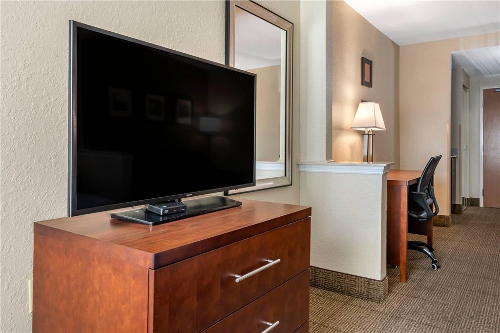 Comfort Inn & Suites DeLand near University - photo 21