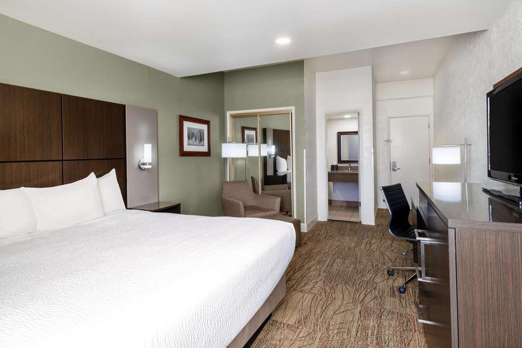 Best Western Pony Soldier Inn & Suites - photo 18