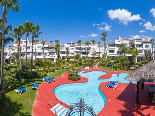 VACATION MARBELLA I Jardines de Ventura del Mar Walk to Puerto Banus Marina A minute from the beach Groundfloor Family Friendly and Pool — 4-Star Luxury Hotel in Marbella, Spain