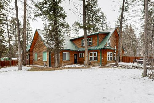 Moose Trail Lodge — 4-Star Luxury Hotel in Whitefish, United States